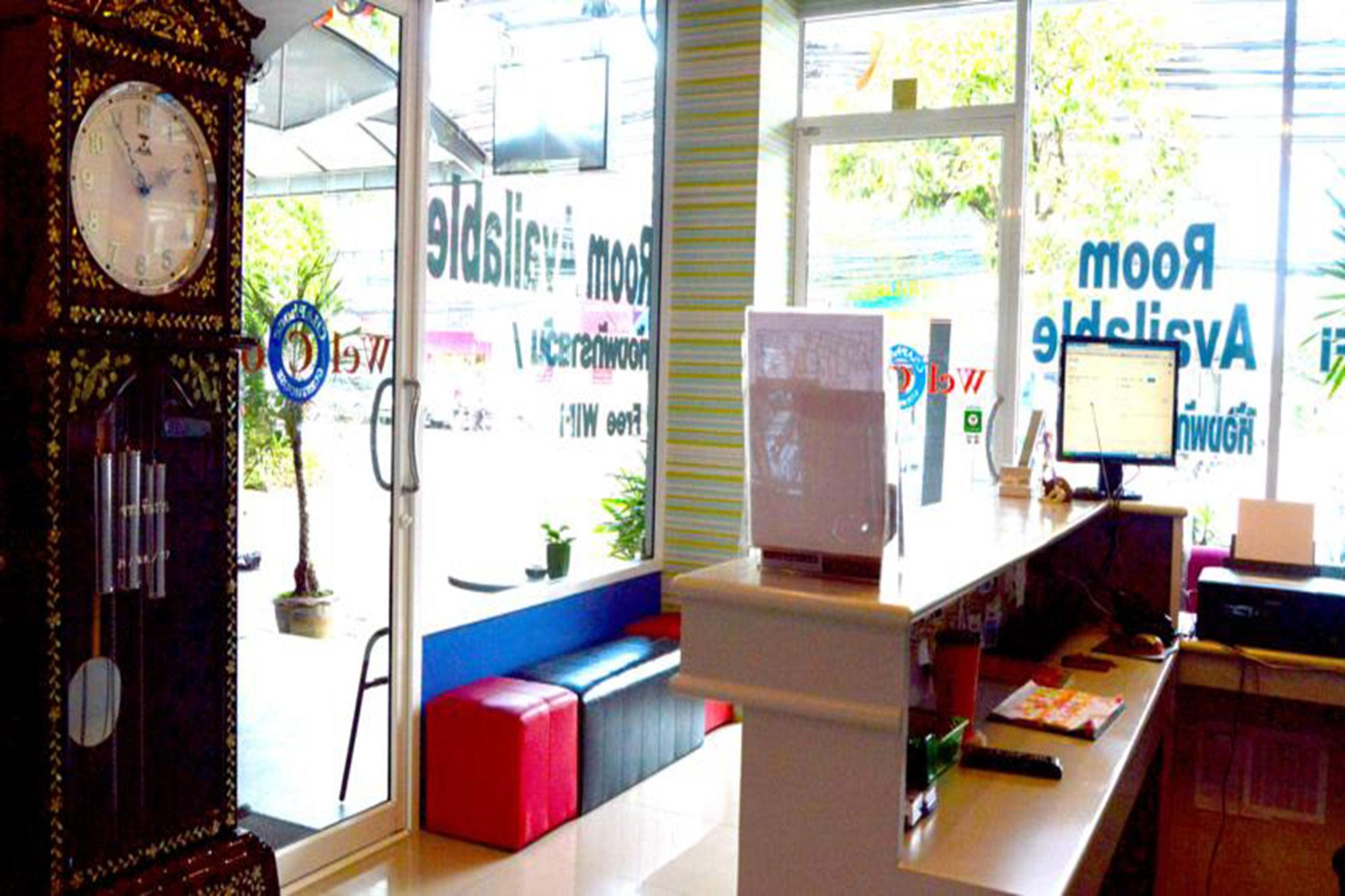 Chaphone Guesthouse Phuket Екстериор снимка