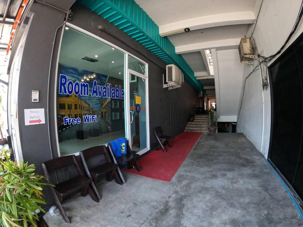 Chaphone Guesthouse Phuket Екстериор снимка