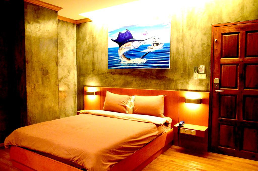 Chaphone Guesthouse Phuket Екстериор снимка