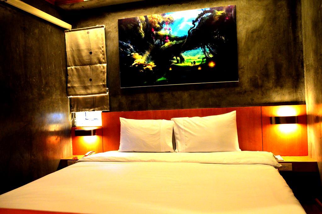 Chaphone Guesthouse Phuket Екстериор снимка