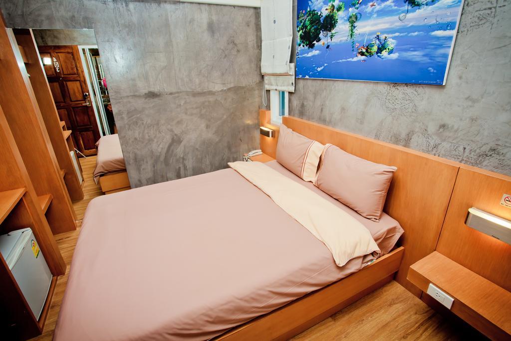 Chaphone Guesthouse Phuket Стая снимка
