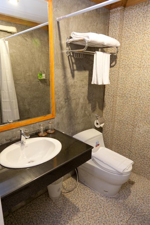 Chaphone Guesthouse Phuket Стая снимка