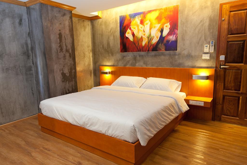 Chaphone Guesthouse Phuket Стая снимка