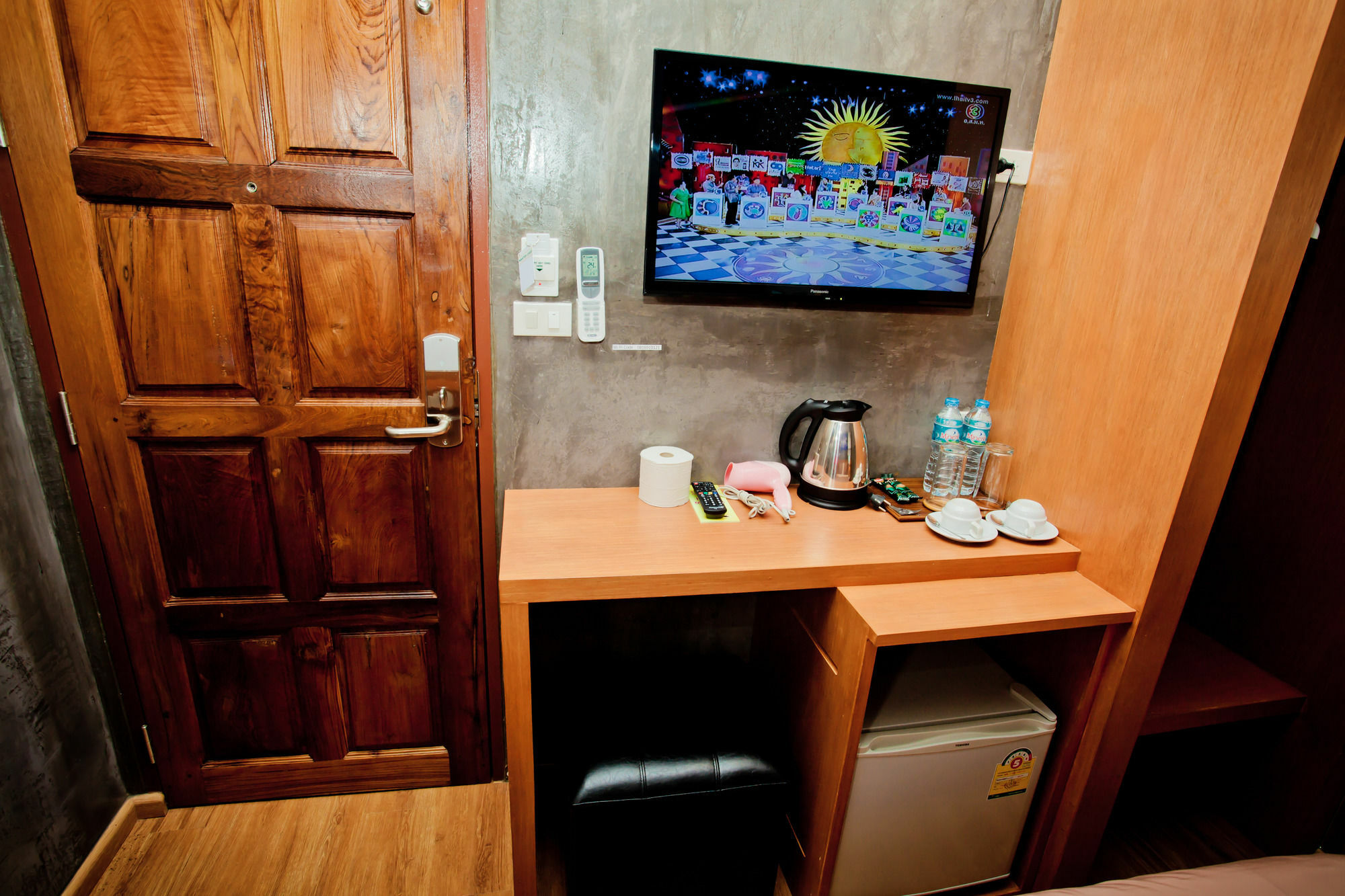 Chaphone Guesthouse Phuket Екстериор снимка